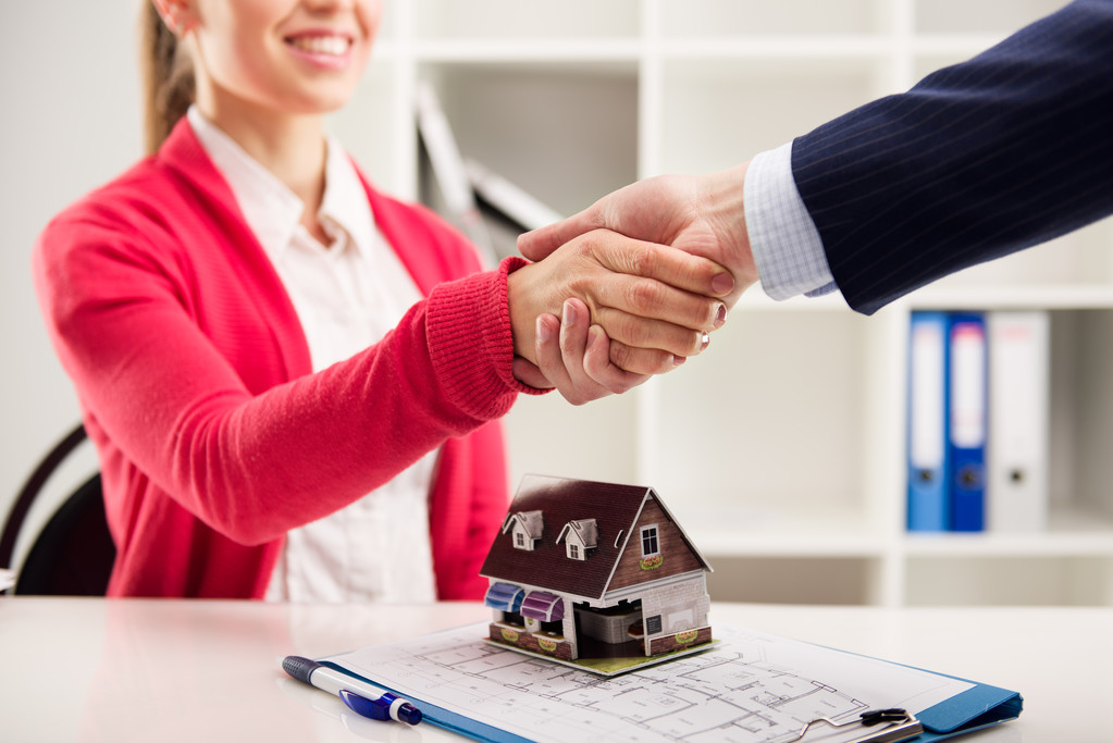 real estate assistant